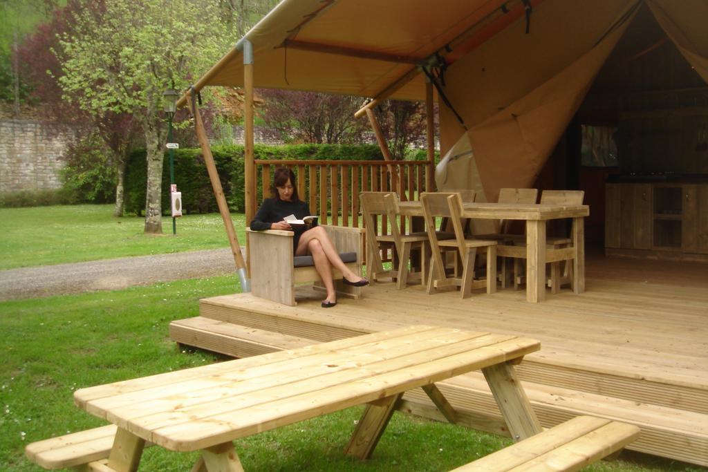 Camping de la Bonnette Caylus Camera foto