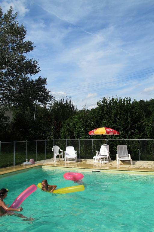 Camping de la Bonnette Caylus Esterno foto